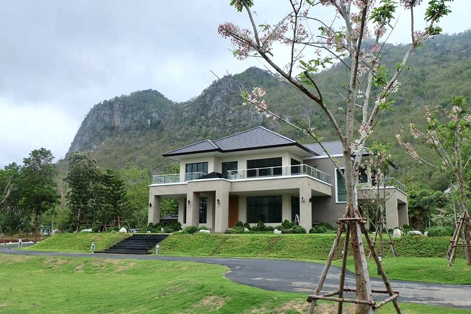 Khao Loi House