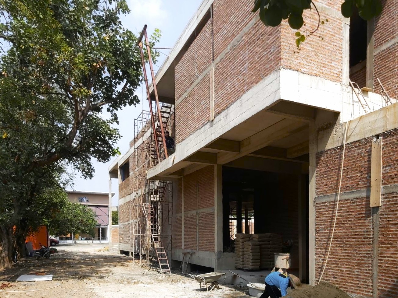 Warehouse construction