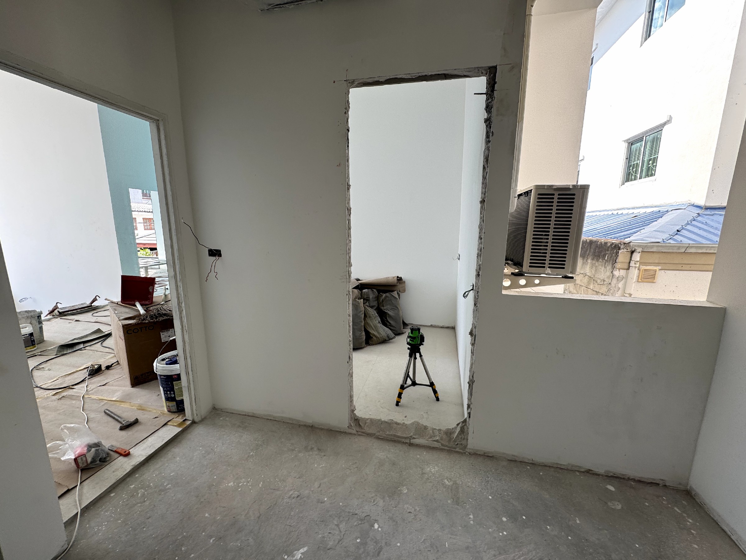 Interior build